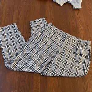 Abercrombie and Fitch, NWOT black and white plaid pants